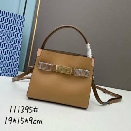 Picture of Tory Burch Lady Handbags _SKUfw156882190fw